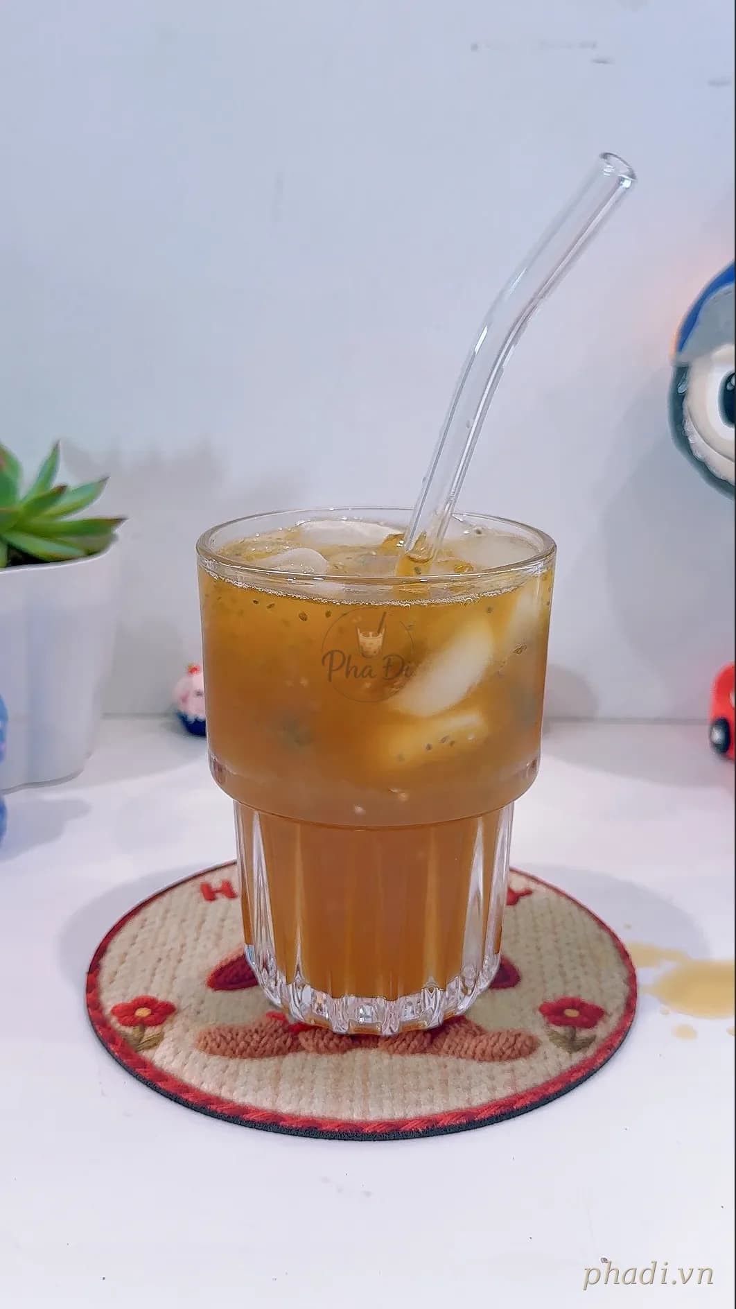 Cold brew cam hạt chia
